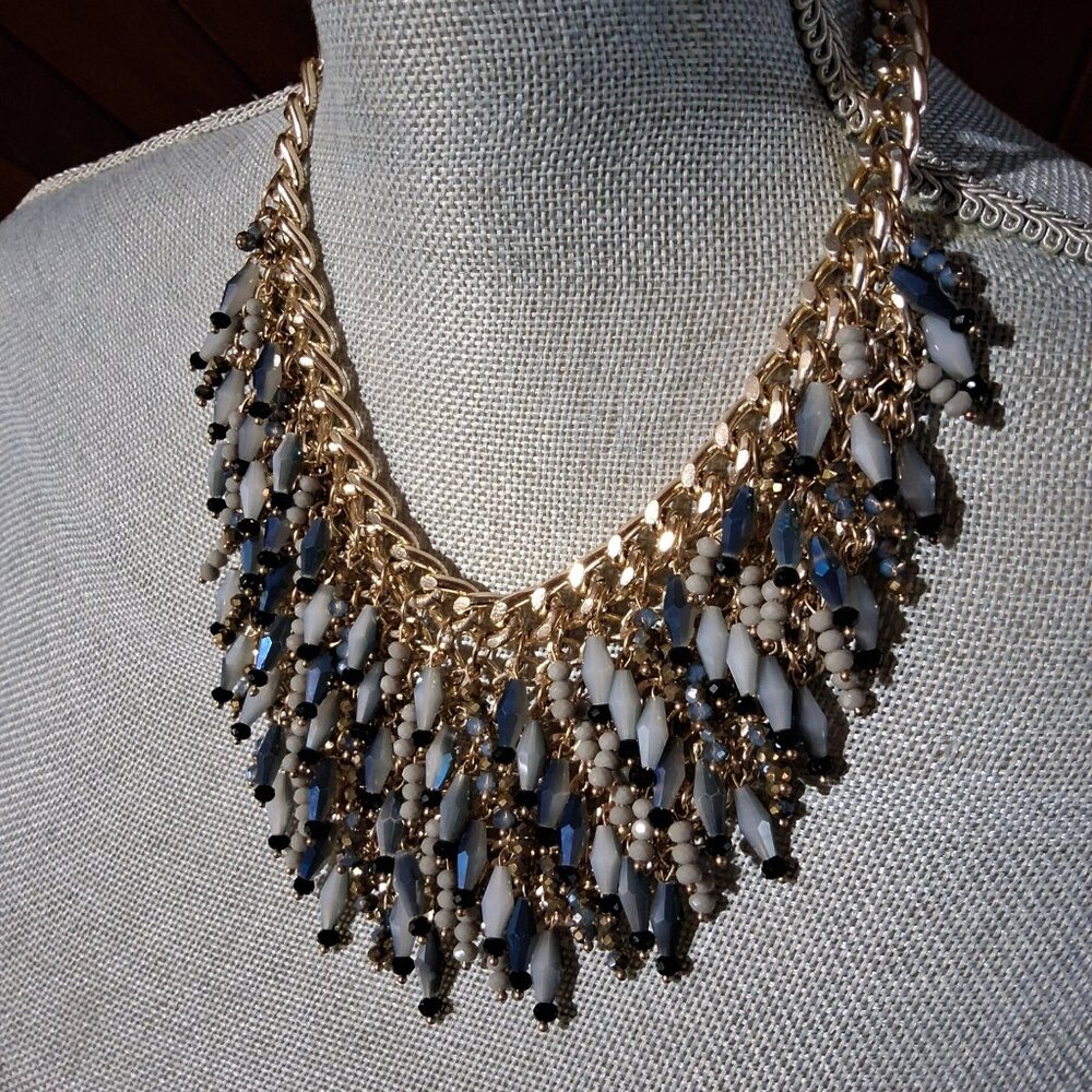 Beautiful beaded necklace chain with blue crystals 18''